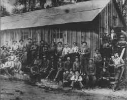 Crew of the Del Mar Sawmill in front of cookhouse in Occidental, 1903