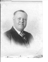 Cecil Franklin (Frank) Sullivan, only child of Jabez Benjamin Sullivan and Amy Cole Sullivan