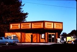 Ernie's Liquor Store at Keating Avenue in Sebastopol, California, 1977