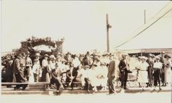 between 1910 and 1915 Gravenstein Apple Show display of horse drawn wagon full of apples