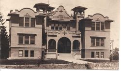 Analy Union High School, two story brick building with additional basement classrooms in 1909