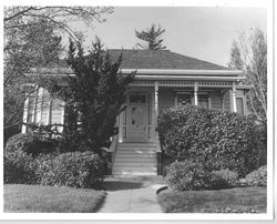 1880 Italianate/Queen Anne cottage in the Calder Addition, at 318 South Main Street, Sebastopol, California, 1993