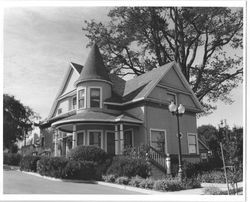 Circa 1892 Queen Anne Shingle house--the Baxter House--in the Wightman Addition, at 876 Gravenstein Highway South, Sebastopol, California, 1993