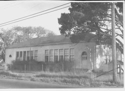 Mt. Vernon School in Cunningham, Gravenstein Highway South