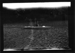 Small steamboat moored on Russian River, about 1900