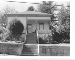1905 hip roof cottage house in the Brittain Addition, at 294 Jesse Street, Sebastopol, California, 1993
