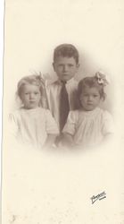 Olive, Ben and Eleanor Abbott, about 1917