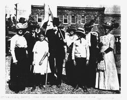 James McChristian, one of the original Bear Flaggers, with his daughter Delphine McChristian Frates and her children, Marie Louise Frates and Joseph J. Frates at the Bear Flag Monument dedication, June 14, 1914 in the town of Sonoma, California