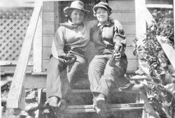 Marie Uhlenberg and Alice Riddell