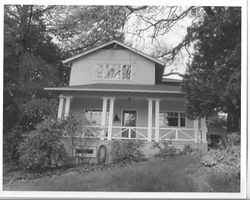 1915 Craftsman house in Valle Vista Addition, at 496 Vine Avenue, Sebastopol, California, 1993