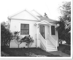 Circa 1905 Queen Anne cottage house in the Morris Addition, at 234 Pitt Avenue, Sebastopol, California, 1993