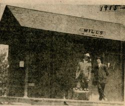 Mills Station on the P&SR railroad in Sebastopol,1915