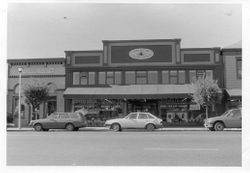 Copperfield's Trading Company book store at 138 North Main, Sebastopol, California, about 1980