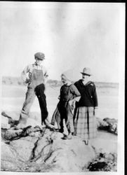 Dovey Fellows, Ellen Gaffney and Mrs. Eloise Riddell at Bodega Bay, about 1920