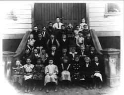 Third grade class of the original Sebastopol Grammar School, 1905