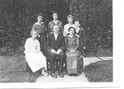 Ed and Rhoda Smith family with Amelia, Anne, Ruth, and Alma and William, June 25, 1918