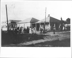 Catching the train at Graton, California, 1910