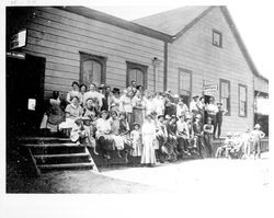 Graton Cannery employees, Graton, California, about 1912