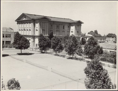 The Ship and Tennis Courts