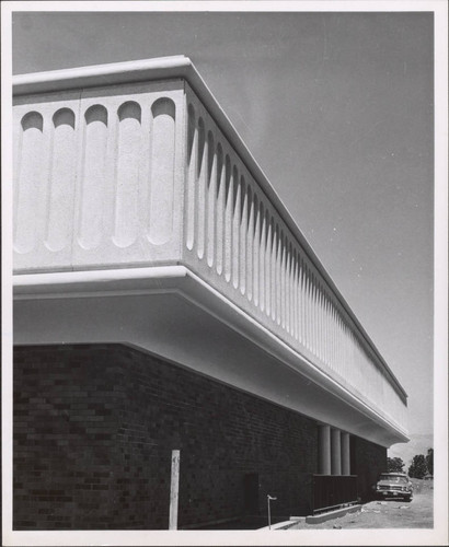 Rear of Orradre Library