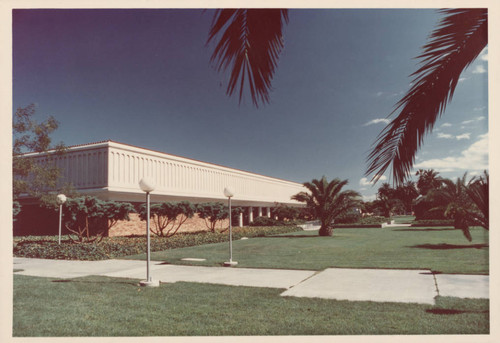 Orradre Library Exterior