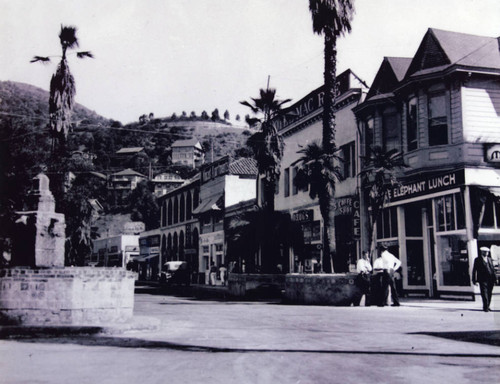 Crescent Avenue in Avalon, California