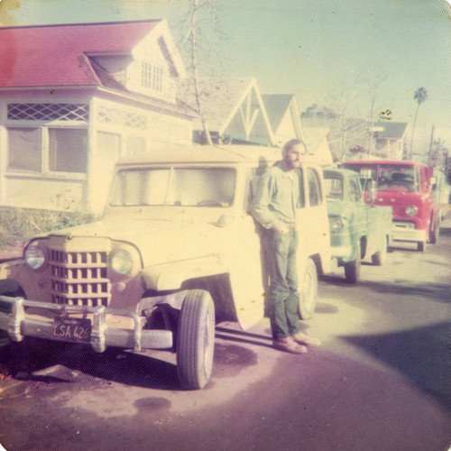 Thomas Cushing and vehicles along Sumner Avenue in Avalon, California