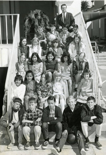 Avalon Schools, Mr. Nissen's fifth grade class, 1968-1969, Avalon, California (front)