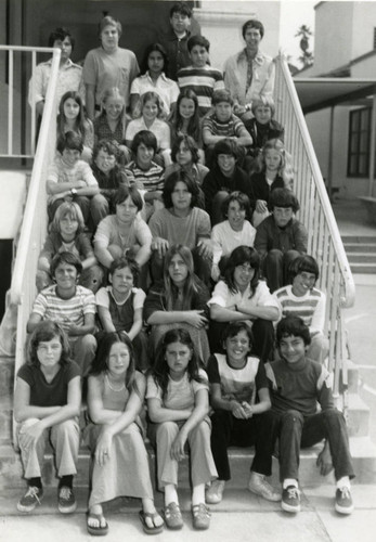 Avalon Schools, Mrs. Paull's sixth grade class, 1976-1977, Avalon, California (front side)