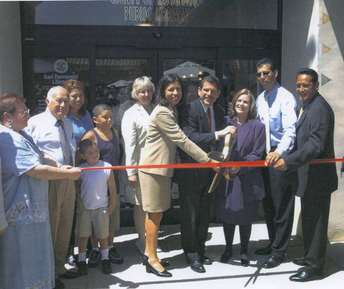 San Fernando Library dedication ribbon cutting