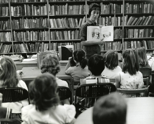 Barry Shemaria conducting storytime at the Lancaster Library, Lancaster, California