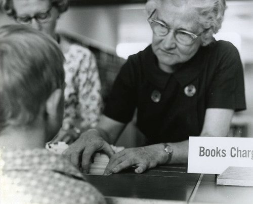 Flossie Jo Burson consults the card catalog at the Lancaster Library, Lancaster, California