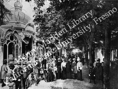 Theater and fairgoers