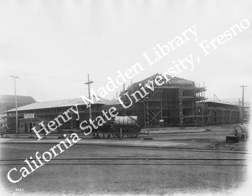 Front of Philippine Islands Building under construction