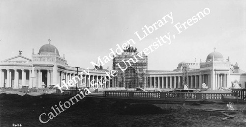 Arch of the Rising Sun under construction