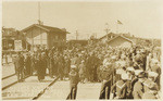 Visitors waiting for Navy boats at San Pedro # 386