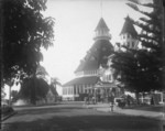 [Hotel del Coronado approach]