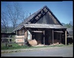 Adobe building called a Chinese store