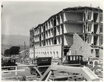 Earthquake-damaged unidentified building.