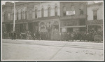 Crowds trying to telegraph relatives from Oakland offices