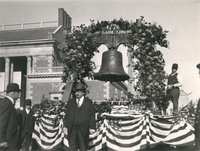 Departure Liberty Bell. Senator Penrose of Penna. in front of it, 405