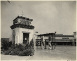 [Exterior full view of drive-in market, 8423 Wilshire Boulevard, Beverly Hills]