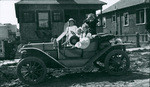 [Family automobile]