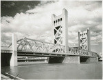 [Tower Bridge from west end, Sacramento]