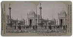 Feeding the pigeons near the Fountain of Rising Sun in the Court of the Universe, Panama-Pacific Int. Exp., San Francisco, Calif., 17822