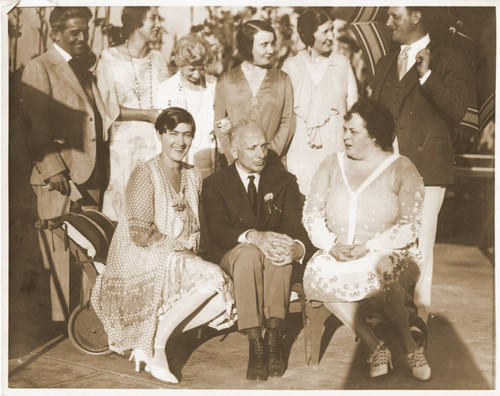 Group portrait, including Bessie Bartlett Frankel