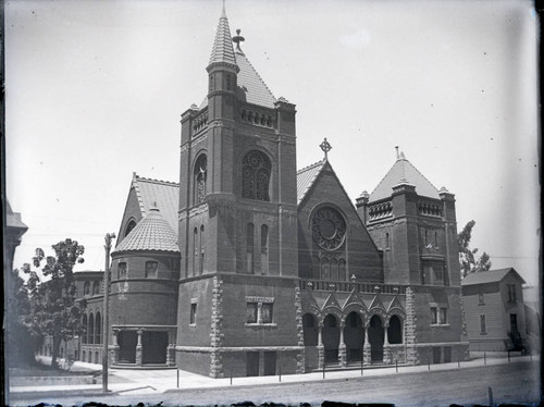 First Baptist Church of Los Angeles, exterior