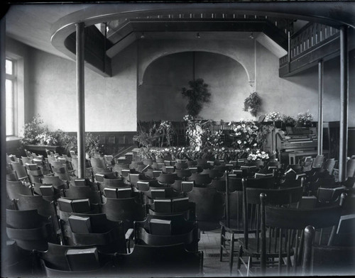 Holmes Hall chapel, Pomona College