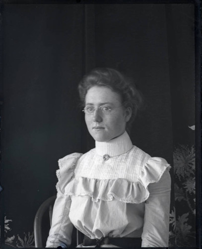 Portrait of unidentified woman