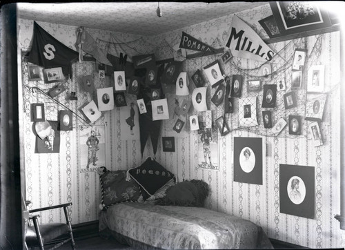 Student residence interior, Pomona College